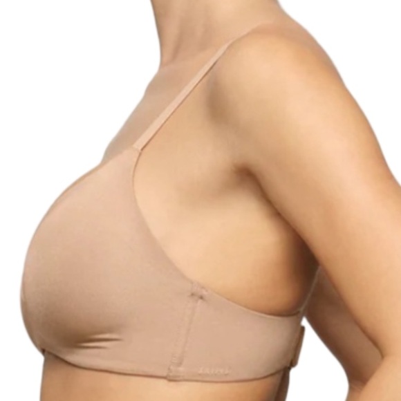 Skims wireless form lightly lined bra - Picture 3 of 7